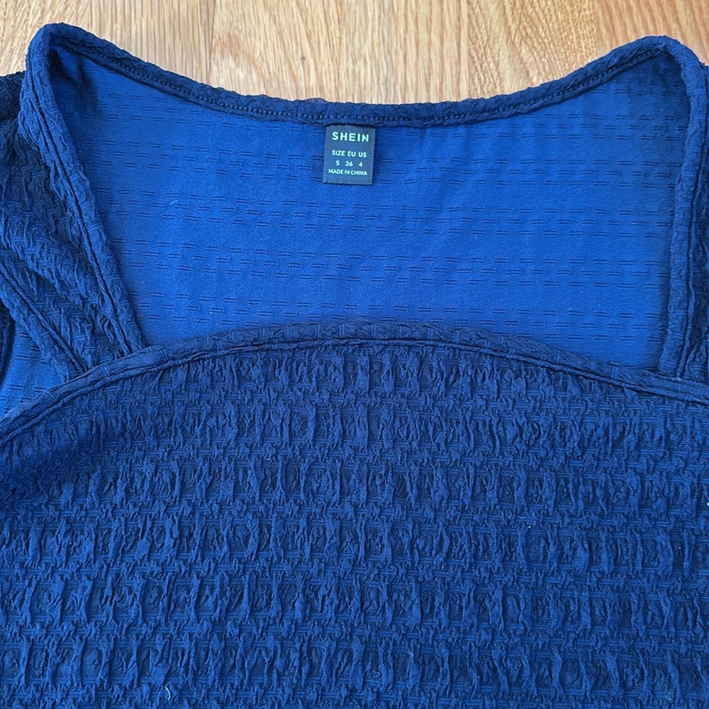 Navy Textured Crop Top - Picture 2 of 2